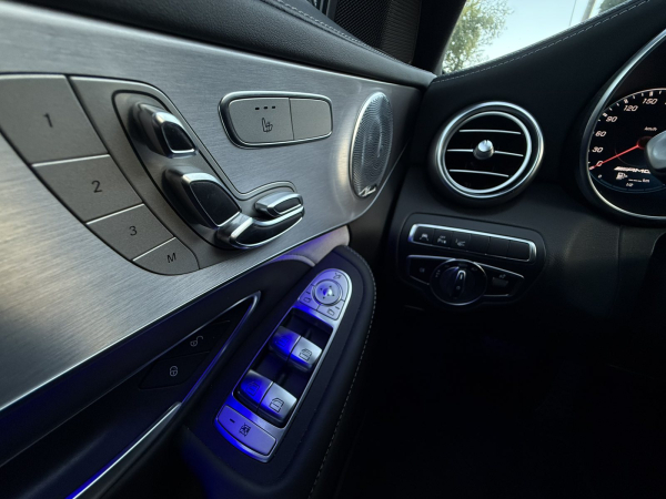 Mercedes C63 S AMG